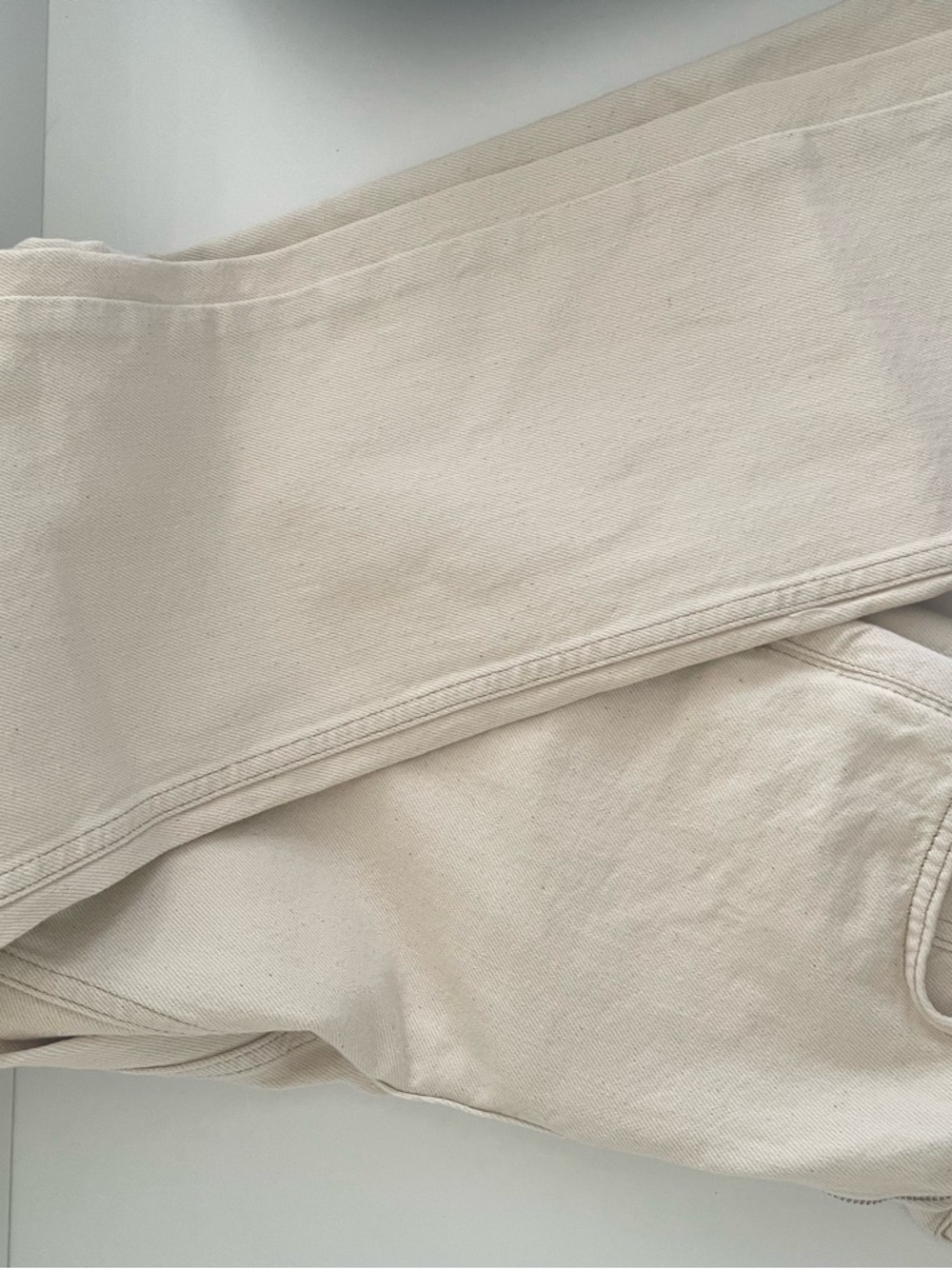 Zara Women's Straight Leg Cream Jeans